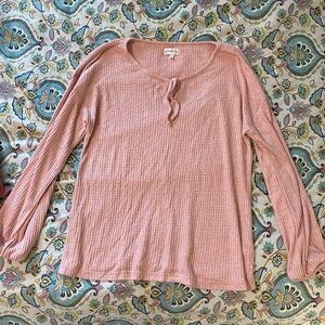 Women's Pink Long Sleeve Top -*DM FOR MORE PICS OR INFO*